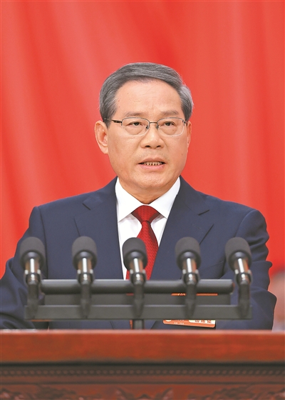 十四届全国人大三次会议在京开幕